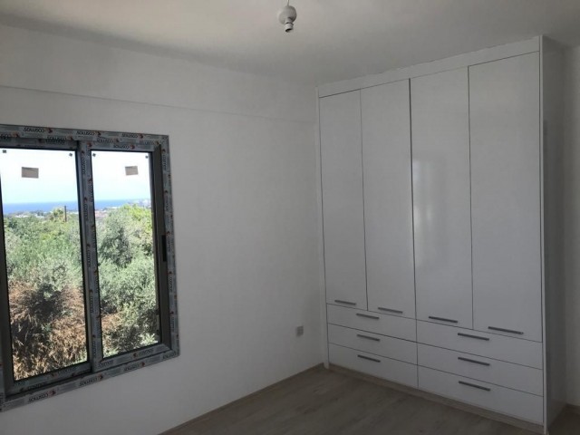 2+1 GERÄUMIGE WOHNUNG MIT MEERBLICK