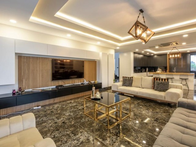 4+1 LUXURY VILLA IN EDREMİT. 