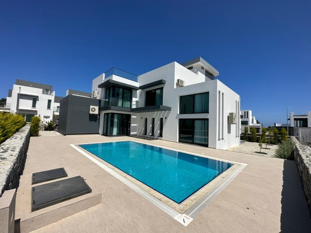 YOU WILL WIN EVERY TIME. FABULOUS VILLA. YOU WILL BE SATISFIED WITH THE PEACE THAT NATURE AND THE SEA WILL PROVIDE YOU...