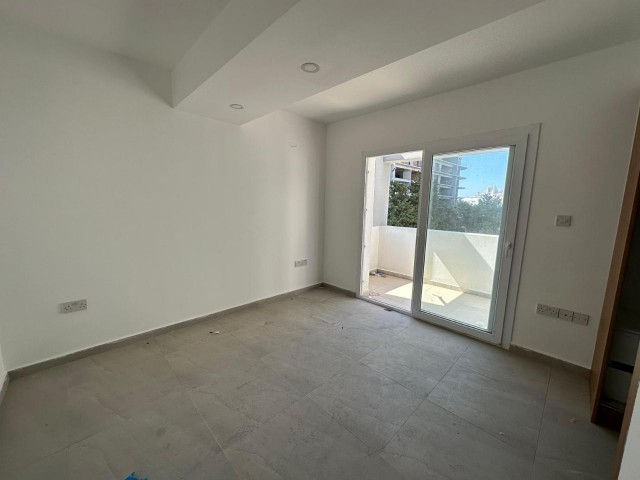 Neue 2+1 Wohnung mit Balkon im Girne Center