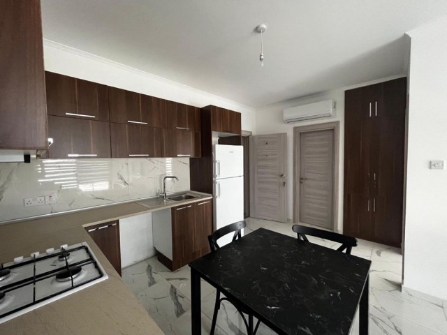 1+1 brandneue Wohnung zum Verkauf im Industriegebiet Karaoğlanoğlu