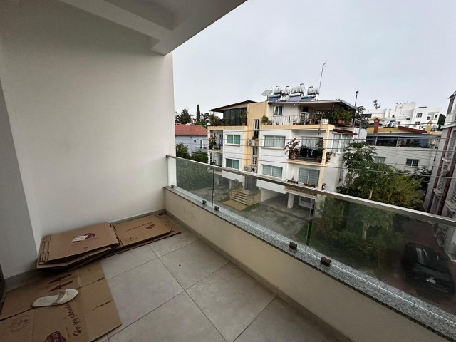 GİRNE MERKEZ ANAYOL ARKASI 2+1 FULL EŞYALI KİRALIK DAİRE