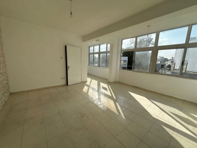 3+1 flat for rent on Nicosia road that can be used as an office
