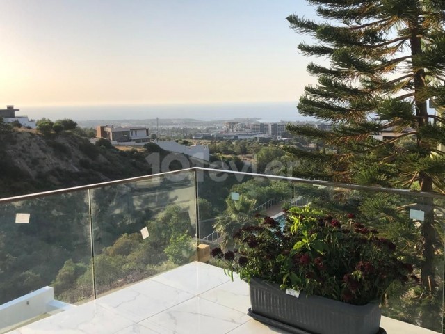 Luxuriöses Naturhaus in der schönsten Lage in Kyrenia, mit einer unglaublichen Aussicht