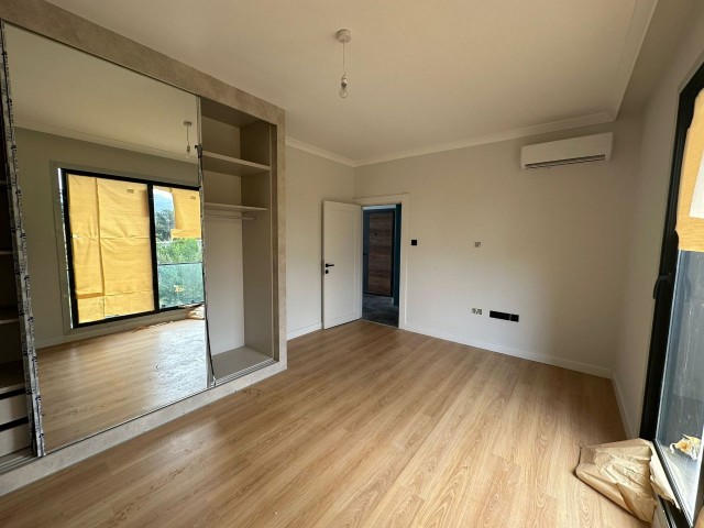 LUXUS-3+1-LOFT-WOHNUNG ZUM VERKAUF IN GİRNE KARAOĞLAN