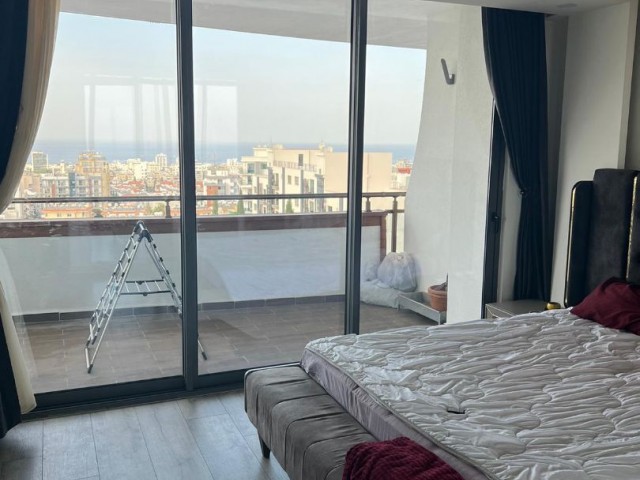 GİRNE ELEGANCE SİTESİNDE EŞSİZ MANZARALI 3+1 SATILIK DAİRE