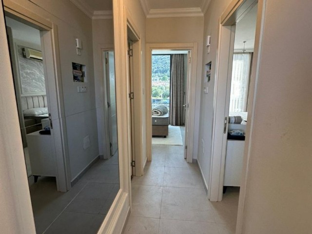 2+1 FLAT WITH ITS OWN TERRACE FLOOR IN ALSANCAK