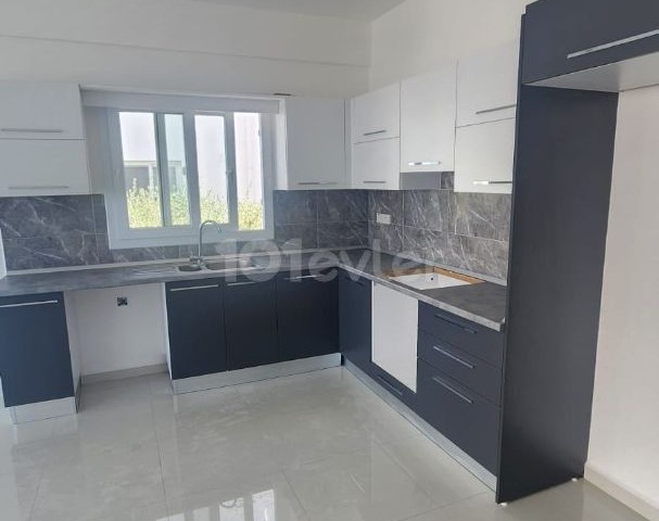 ALSANCAK 2+1 EŞYASIZ BAHÇE KATI DAİRE