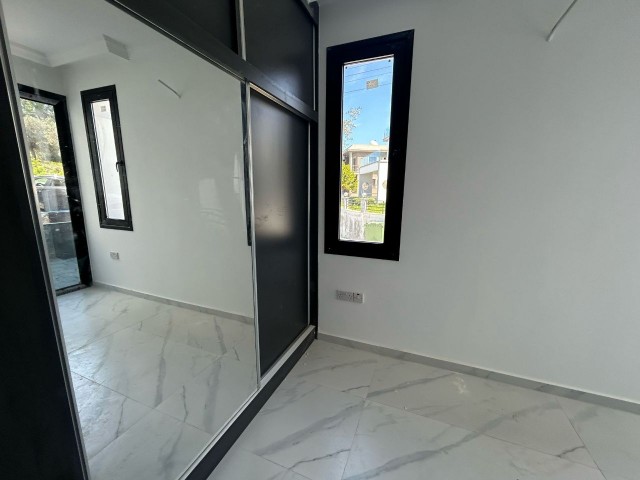 2+1 unfurnished flat for rent in Kyrenia Alsancak region