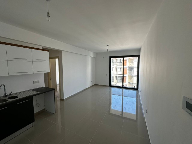 2+1 FLAT FOR SALE IN KYRENIA CENTER WITH COMMERCIAL PERMIT