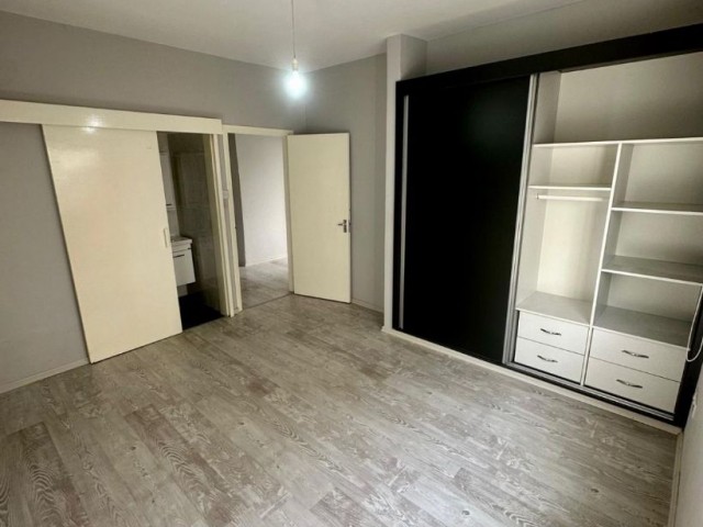 3+1 flat for rent in a central location in Kızılbaş