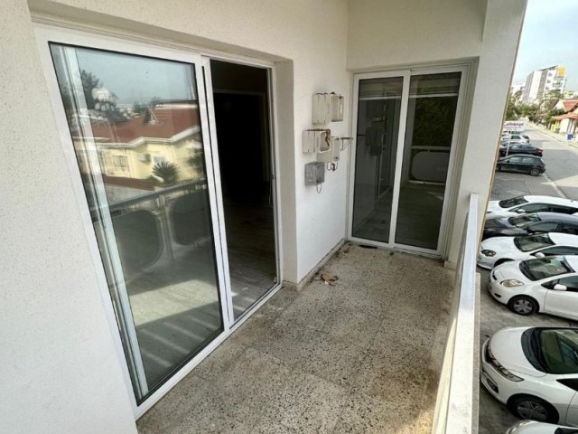 3+1 flat for rent in a central location in Kızılbaş