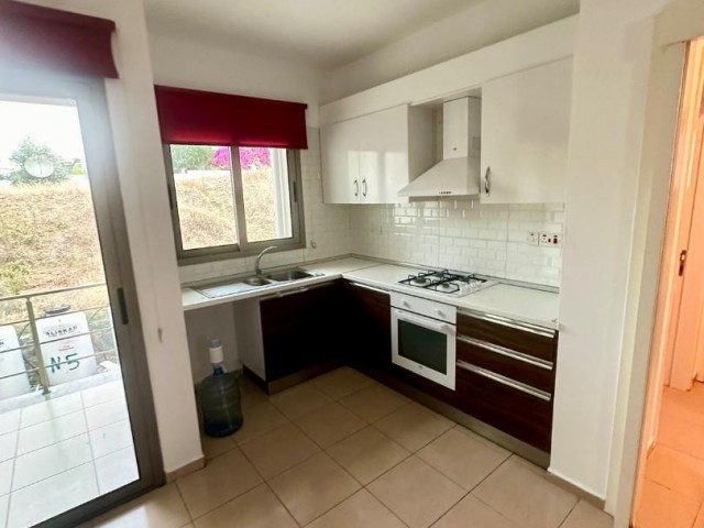 2+1 flat for rent in a decent location in Hamitköy