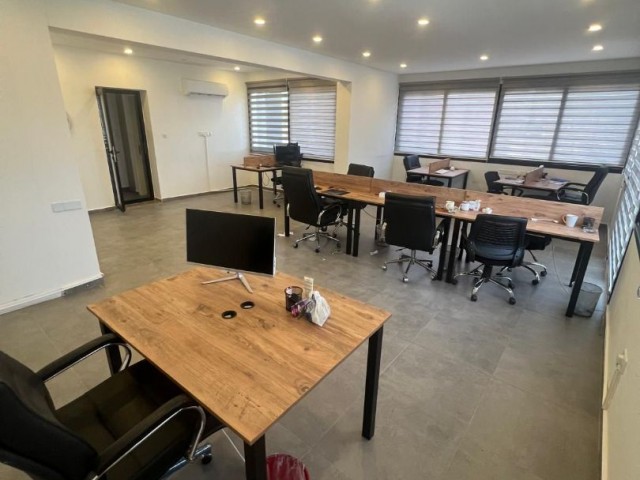 BÜRO ZU VERMIETEN IM KYRENIA CENTER