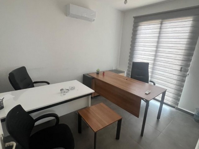 BÜRO ZU VERMIETEN IM KYRENIA CENTER