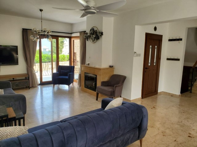 Fully furnished 3+1 villa with pool for rent in Çatalköy