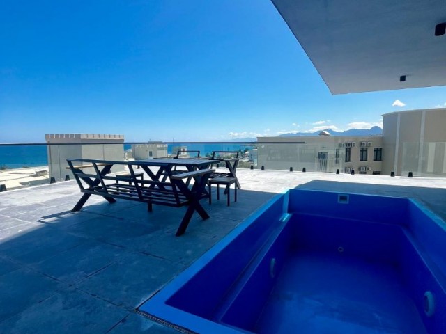 Ultra-luxuriöse 4+1-Residenz mit privatem Pool im Komfort einer Villa mit atemberaubendem Meerblick