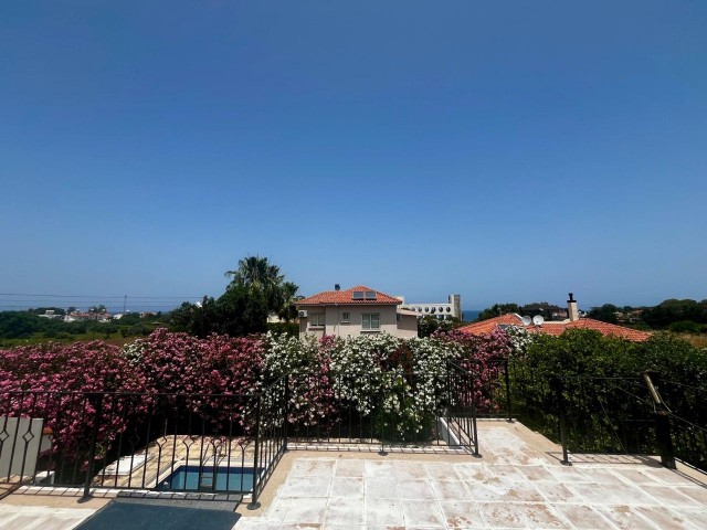 !!OPPORTUNITY!! 3+1 Villa with Mountain and Sea Views for Sale in Lapta