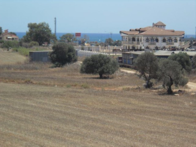 İskele , Satılık Havuzlu Villa