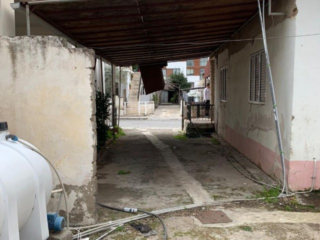 Famagusta Yenisehir 3 + 1 Einfamilienhaus Zu Verkaufen ** 