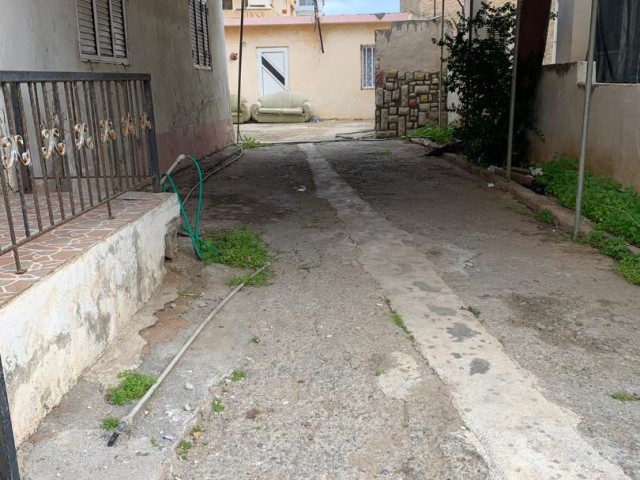 Famagusta Yenisehir 3 + 1 Einfamilienhaus Zu Verkaufen ** 