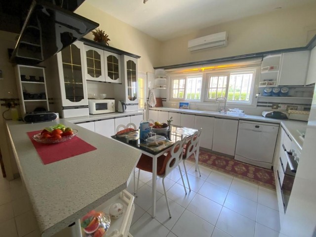 4+2 Villa For Sale in Famagusta Gulseren