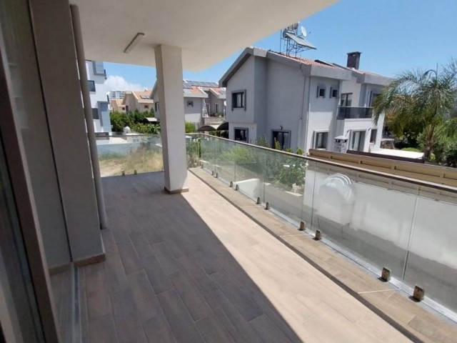 2+1 Flat for sale in Iskele Long Beach