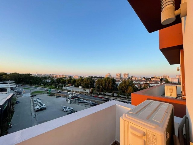 1+1 Penthouse zu vermieten im Zentrum von Famagusta