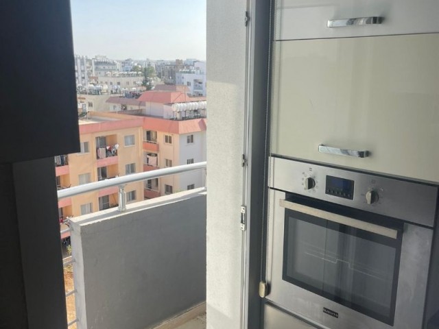 3+1 Wohnung zum Verkauf im Zentrum von Famagusta