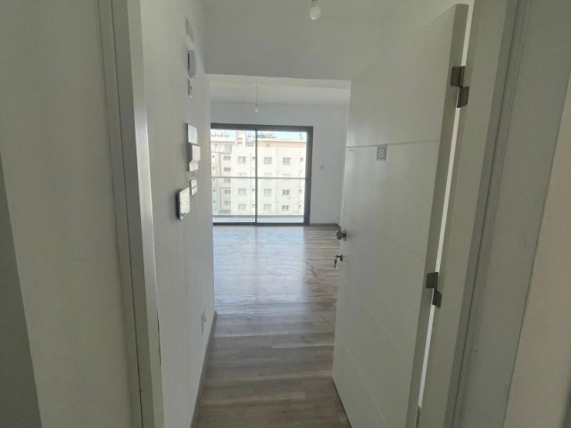 2+1 PENTHOUSE-WOHNUNG ZUM VERKAUF IN FAMAGUSTA ÇANAKKALE