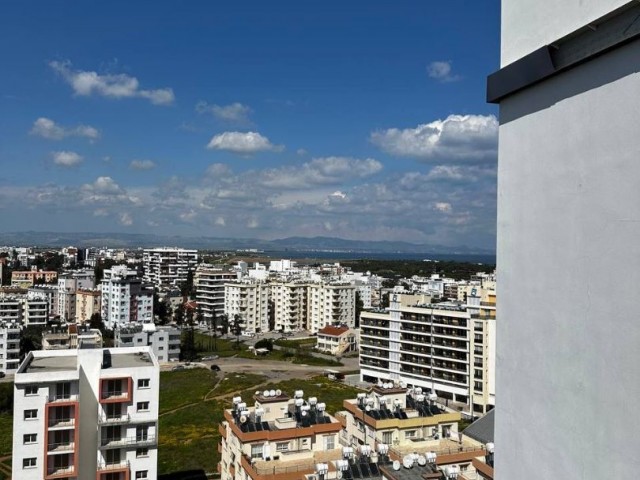 3+1 Penthouse zum Verkauf in Famagusta Sakarya