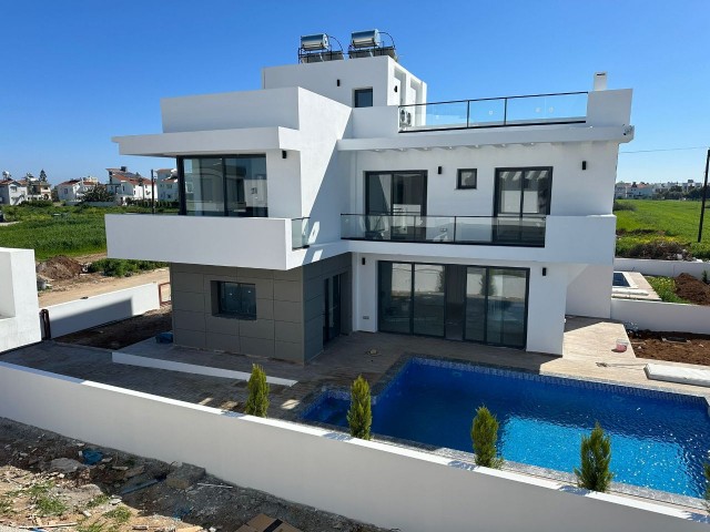 Famagusta Yeniboğaziçi 3+1 Villa For Sale