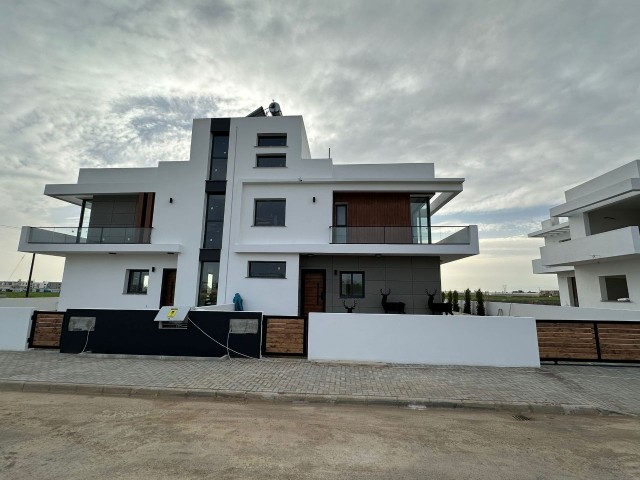 Famagusta Yeniboğaziçi 3+1 Villa zum Verkauf