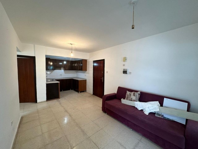 Famagusta Center - 3+1 Wohnung zu vermieten