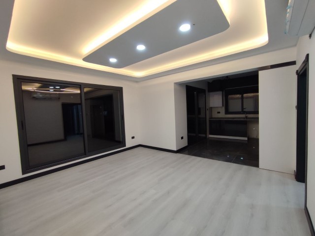 YENIBOĞAZİÇİ 2+1 FLAT FOR SALE