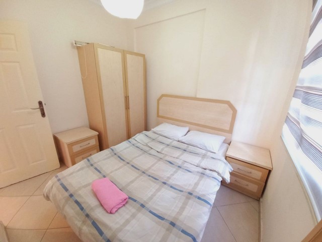 2+1 Wohnung 1 zur täglichen Miete in Kyrenia Zentrum. kat ** 