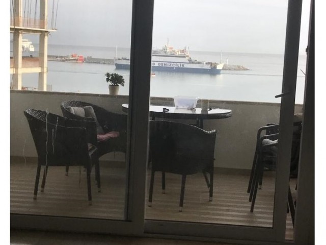 3+1 Wohnung mit Meerblick in Kyrenia Zentrum zur täglichen Miete ** 