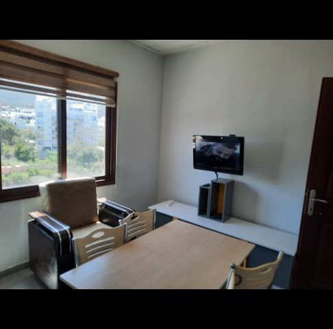 2 + 1 apartment for daily rent from Kyrenia central owner ** 