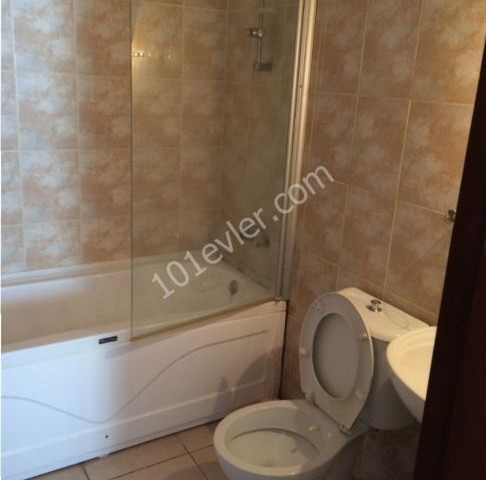 Girne merkez en ucuz Sahibinden satılık 2+1 penthouse daire  150 m2 