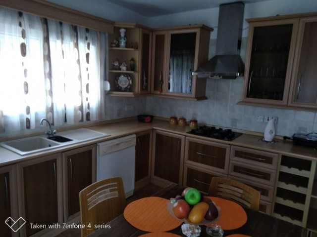 Penthouse Mieten in Girne Merkez, Kyrenia