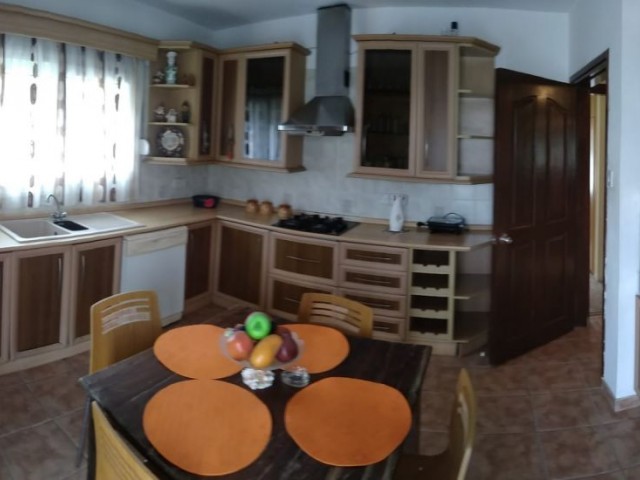 Penthouse Mieten in Girne Merkez, Kyrenia