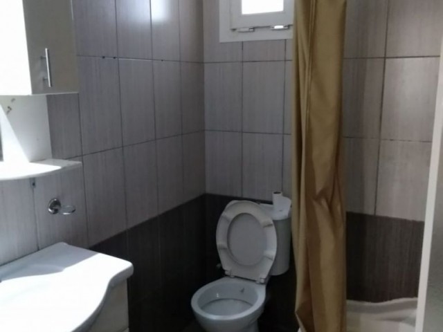 2 BEDROOM FLAT FOR RENT İN KYRENİA CİTY CENTER