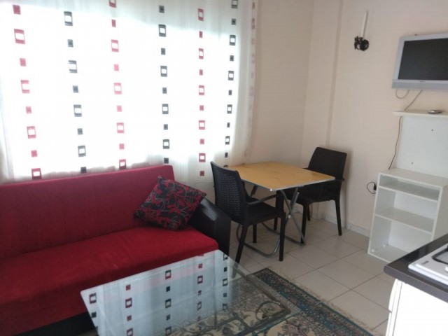 Girne Karaoğlanoğlu'nda kiralık 1+1 eşyalı daire!