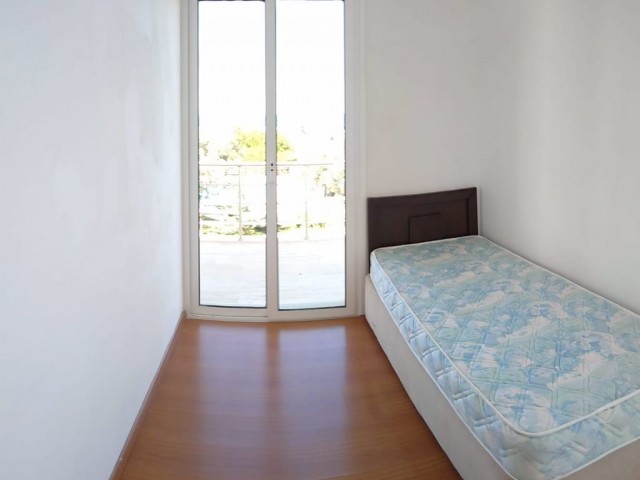 Girne Beylerbeyi'nde kiralık full eşyalı 3+1 villa!