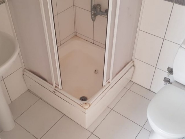 3+1 WOHNUNG MIT POOL IM ERDGESCHOSS MIT GARTEN ZUM VERKAUF IN KYRENIA ALSANCAKTA ** 