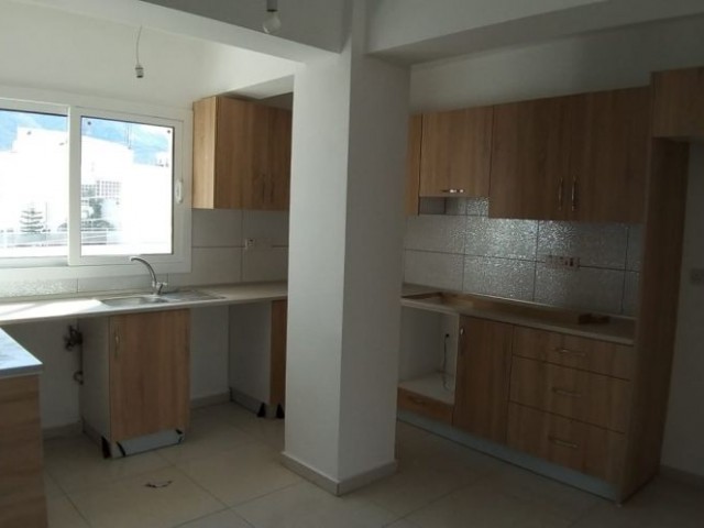 Flat To Rent in Girne Merkez, Kyrenia