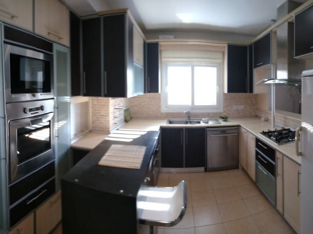3 BEDROOM FLAT FOR RENT İN CİTY CENTER