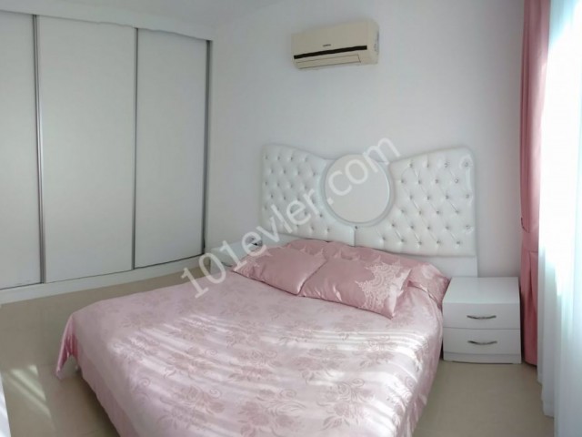 KKTC GİRNE KARAOĞLANOĞLUNDA DENİZE SIFIR 50 M2 TERAS 10 M2 KIŞ BAHÇESİNE SAHİP KİRALIK 2+1 110 M2 LÜX DAİRE