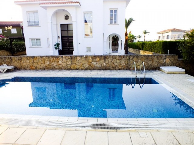 Villa with pool for rent in Kyrenia Karaoğlu