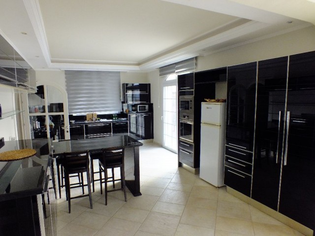 FULLY FURNISHED 5+1 VILLA WITH POOL FOR RENT IN ÇATALKÖY, KYRENIA